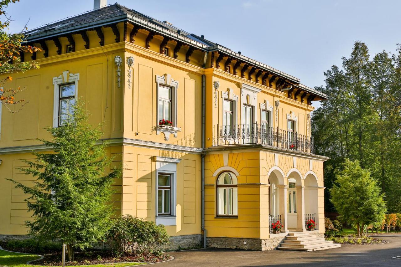 Villa Aurelie Velké Losiny Buitenkant foto